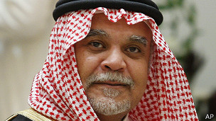 يعتبر الأمير بندر مهندس السياسة السعودية إزاء سوريا.